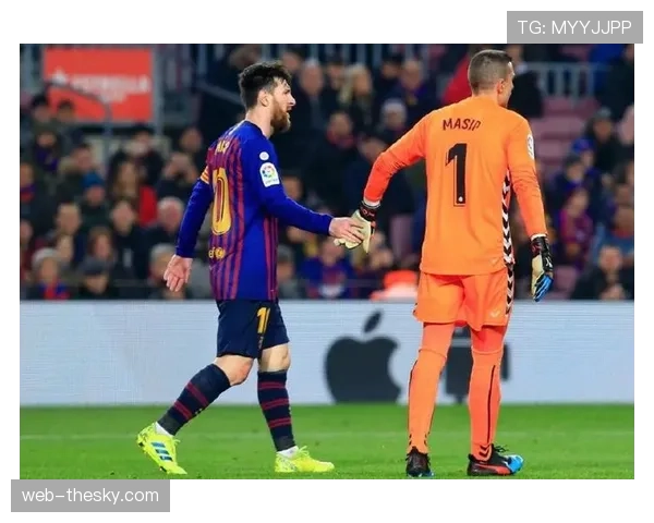 半场数据：巴萨vs拉斯帕尔马斯，主队控球率68%，但运动战传中次数为0